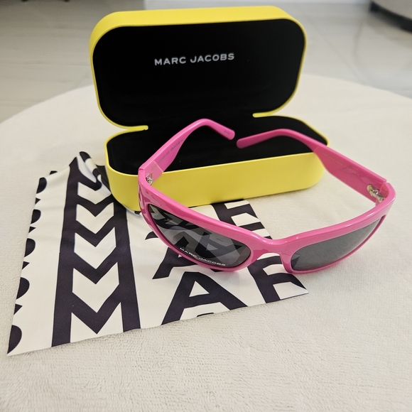 NIB Marc Jacobs Pink Sunglasses - Picture 2 of 7